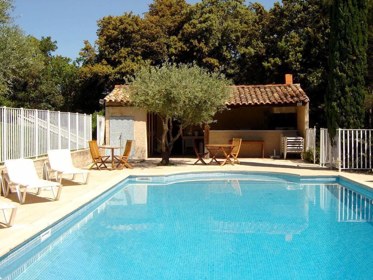 Logis Hotel Le Col De L'Ange Draguignan Exterior photo